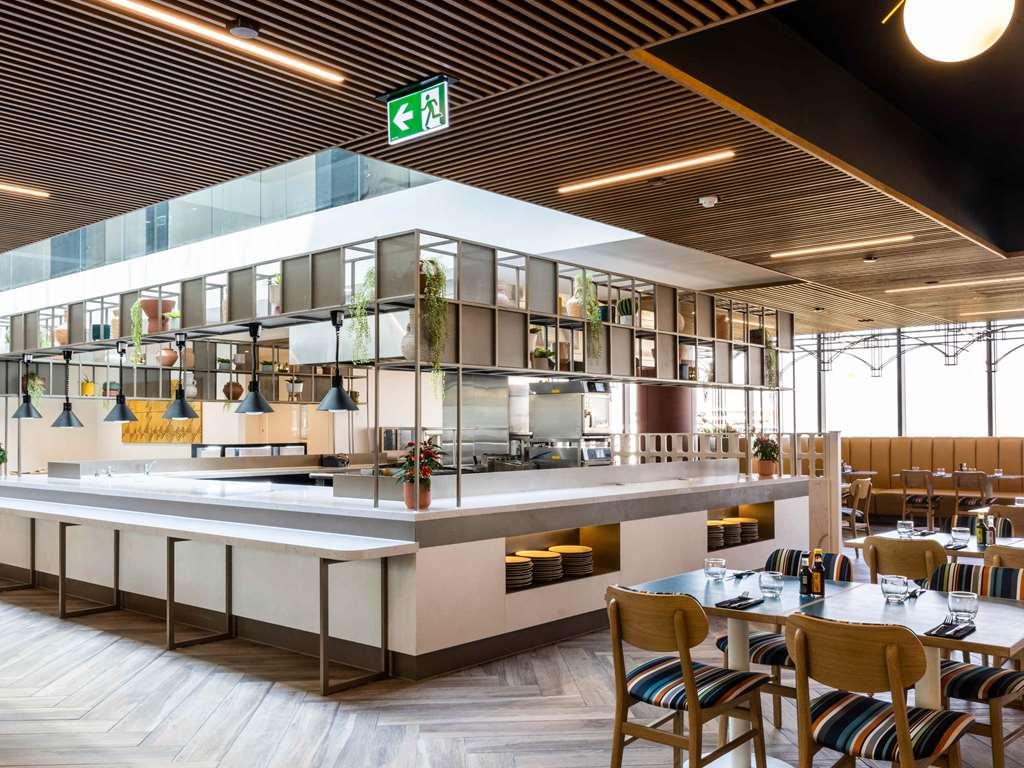 Mercure Melbourne Doncaster Restaurant photo