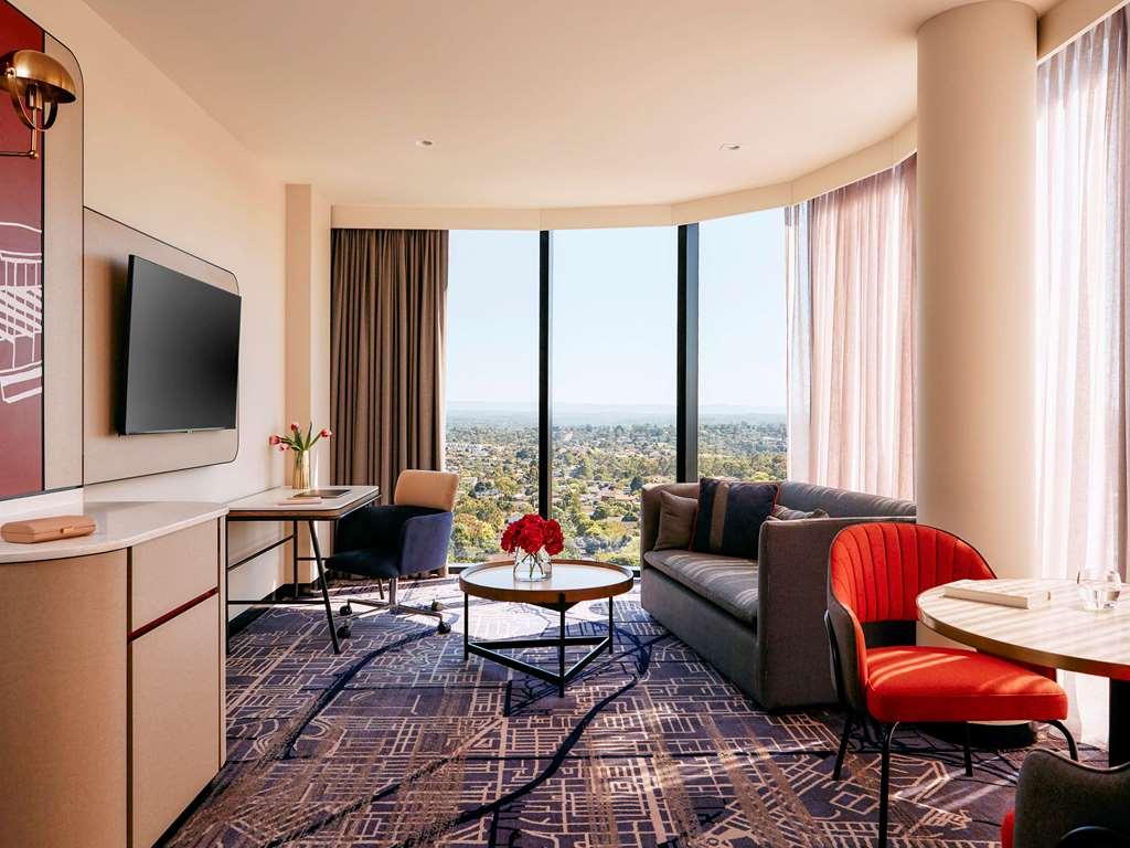 Mercure Melbourne Doncaster Room photo